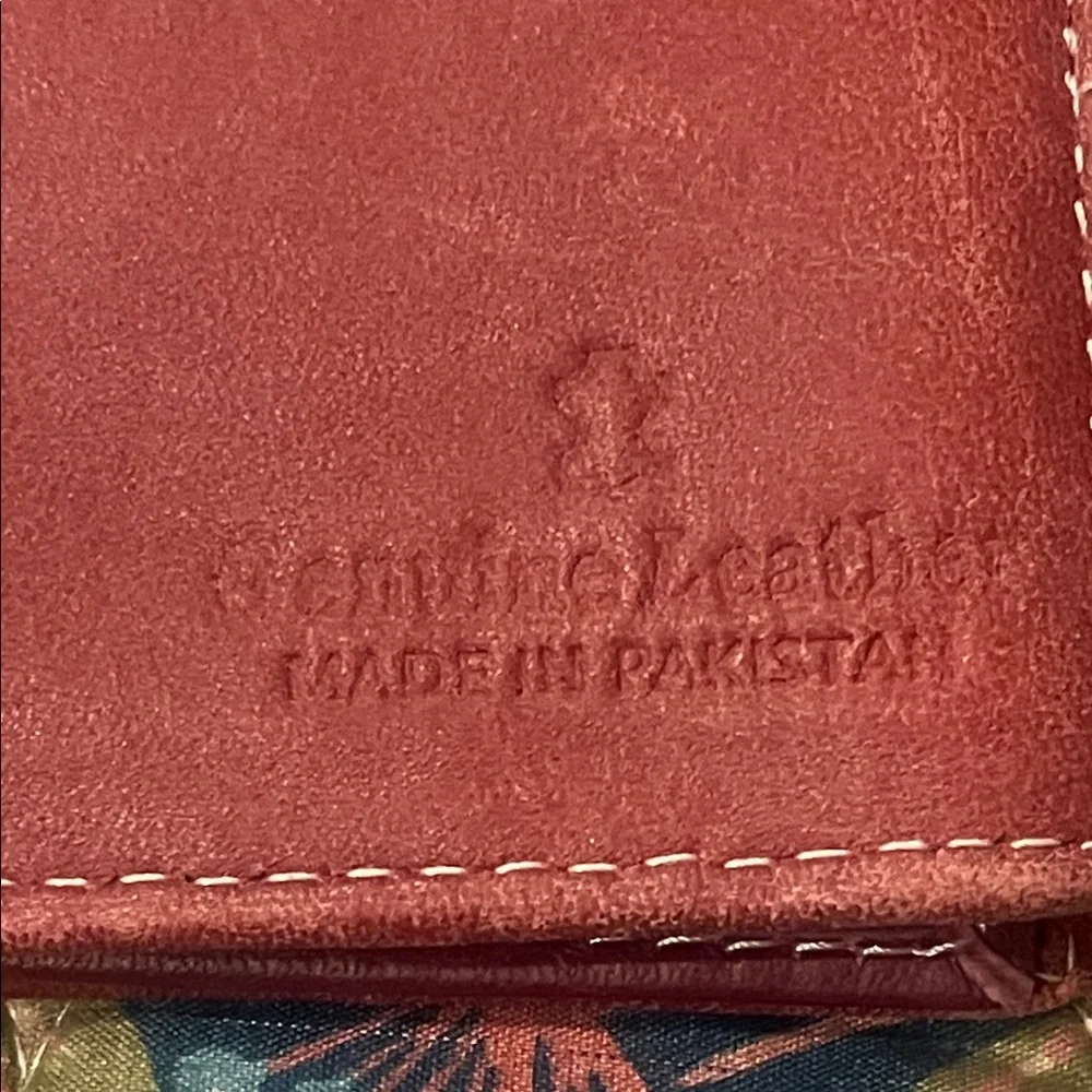 Classic Leather Men's Wallet - Deep Red